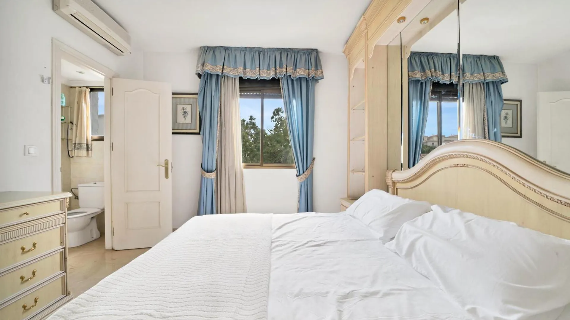 Beachside House Mariabanus Marbella Holiday home