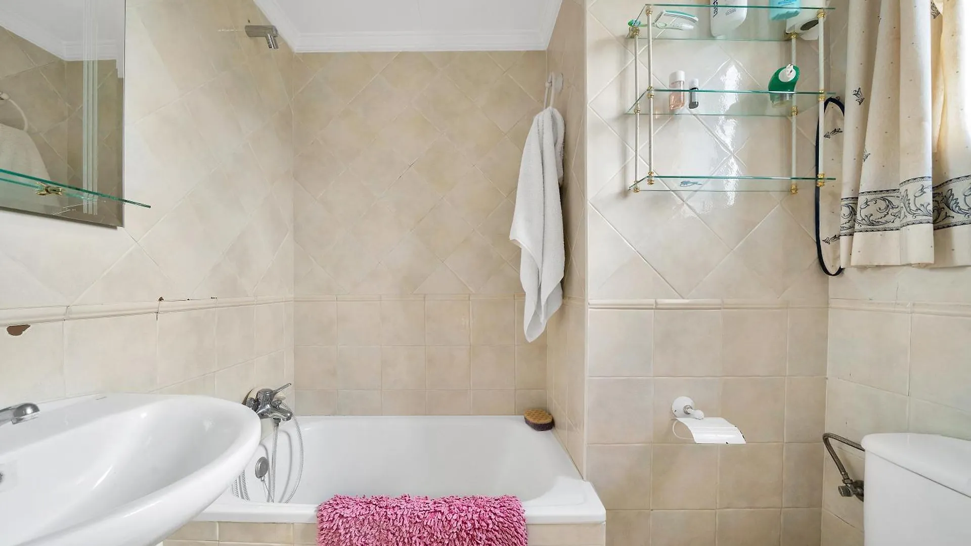 Beachside House Mariabanus Marbella Holiday home