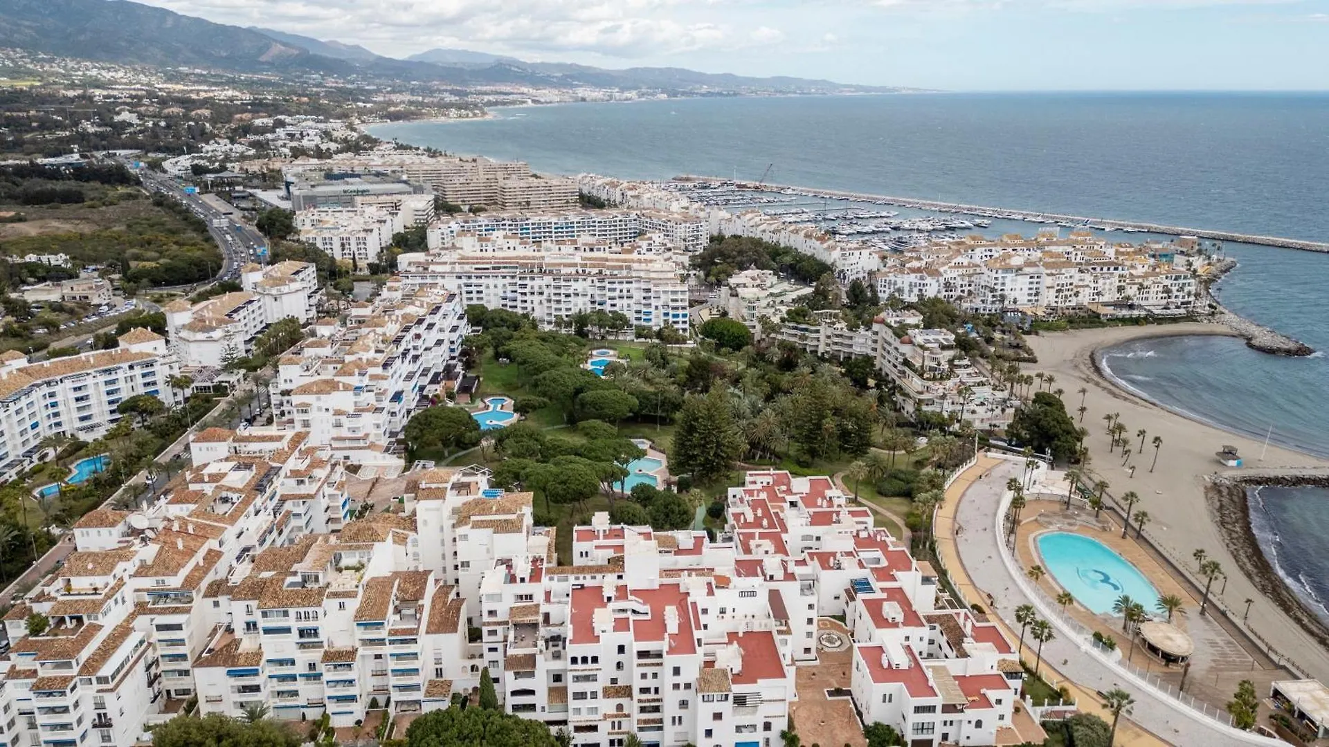 Beachside House Mariabanus Marbella