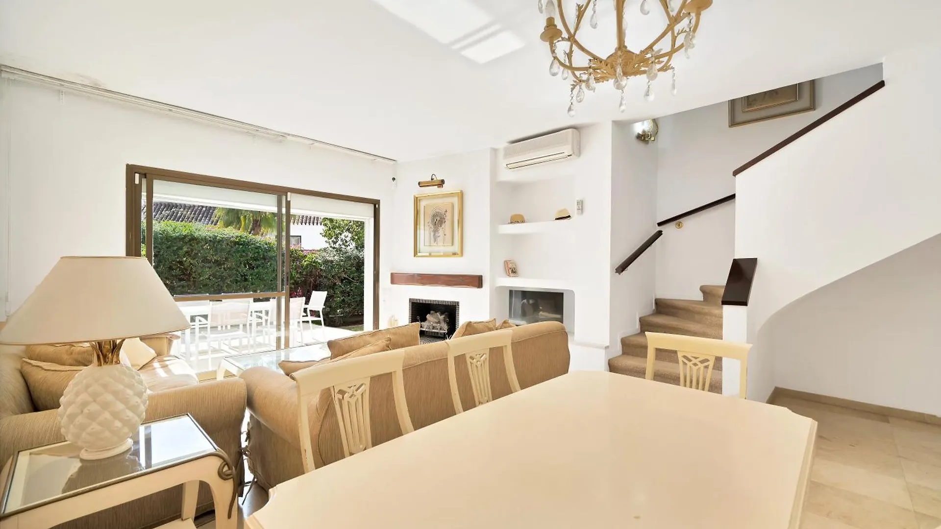 Beachside House Mariabanus Marbella 0*,  Spain