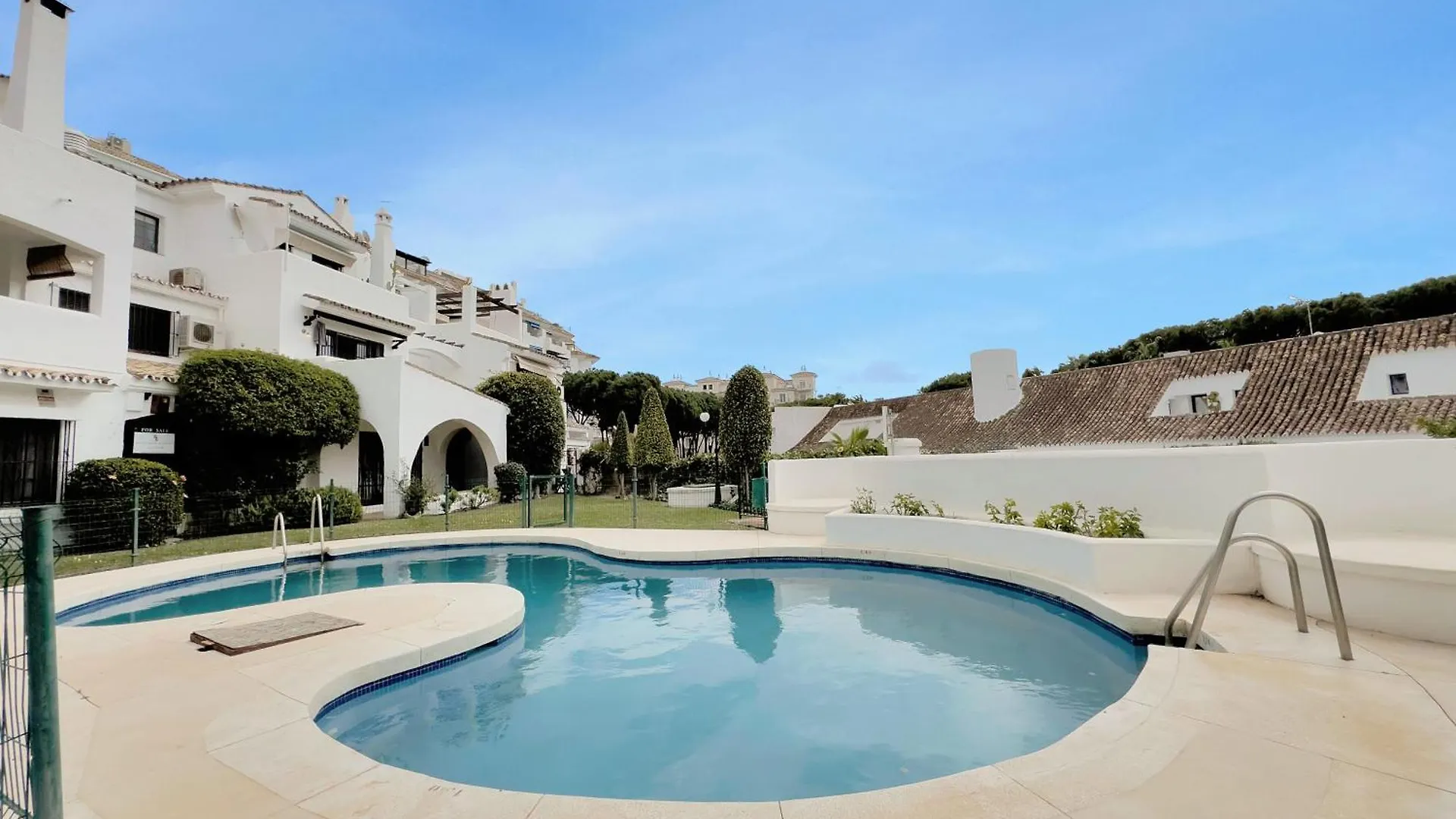 Beachside House Mariabanus Marbella