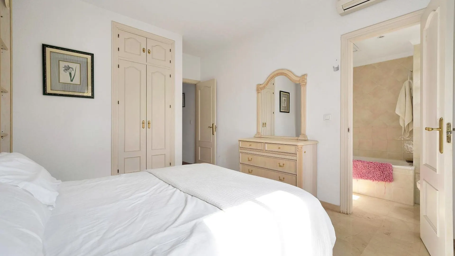 Beachside House Mariabanus Marbella Holiday home
