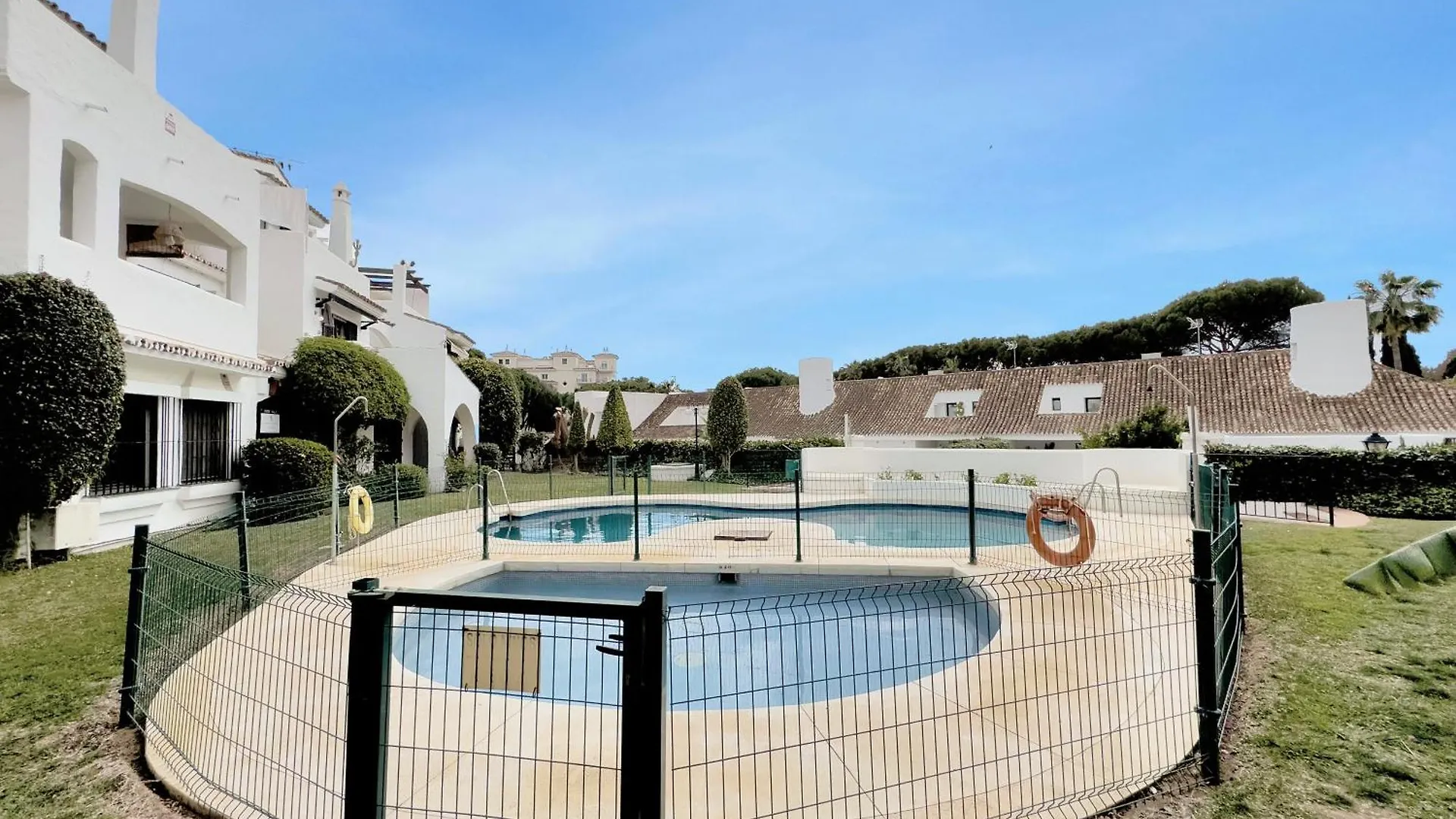 Beachside House Mariabanus Marbella Spain