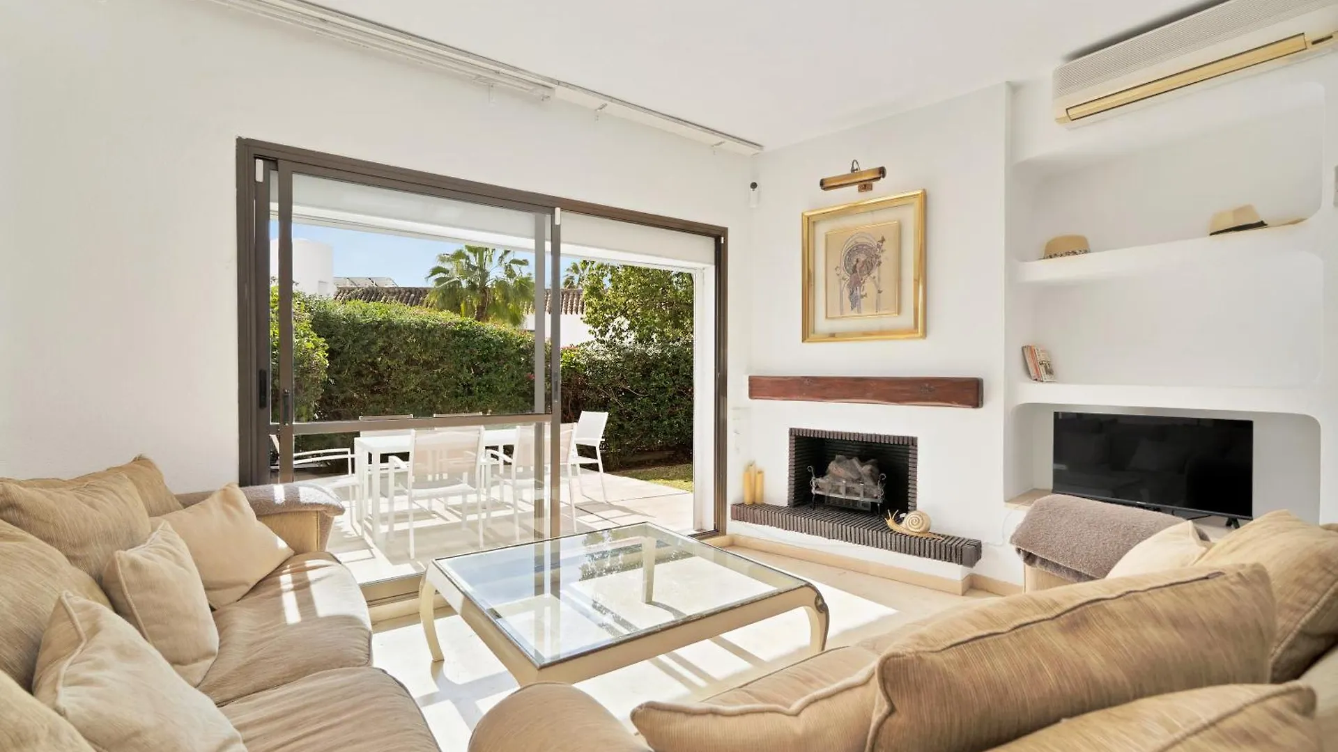 Beachside House Mariabanus Marbella Spain