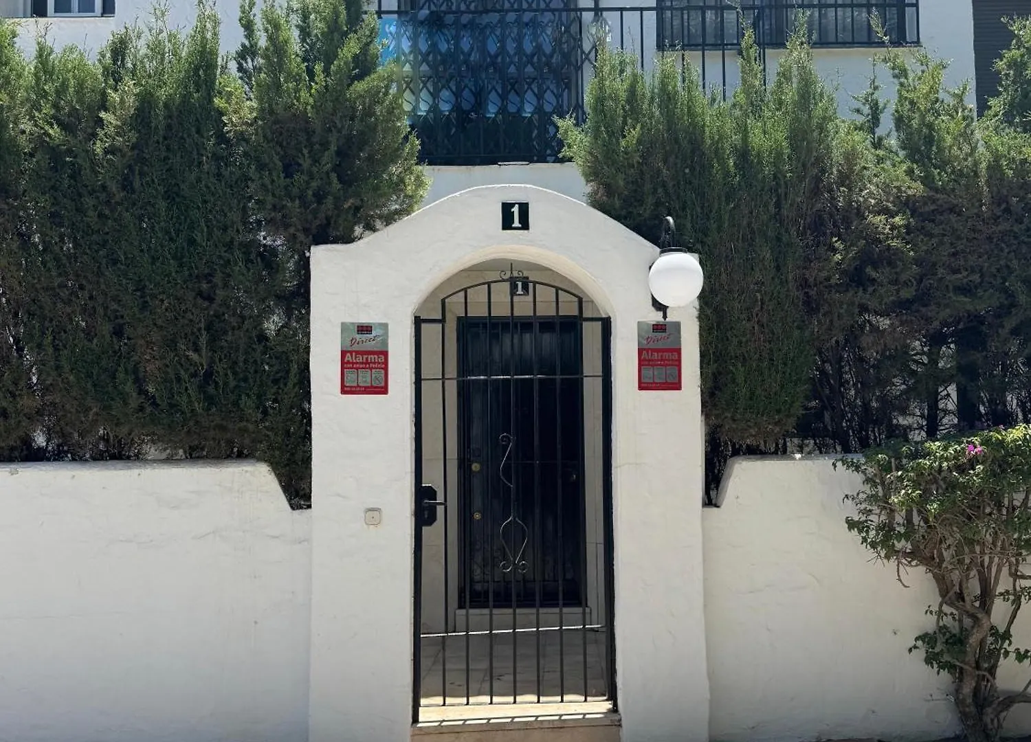 Beachside House Mariabanus Marbella 0*,  Spain