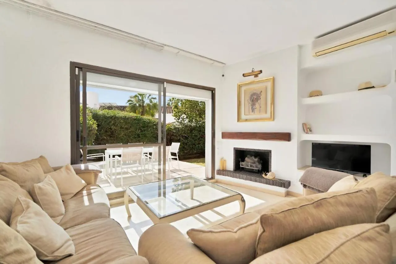 Beachside House Mariabanus Marbella