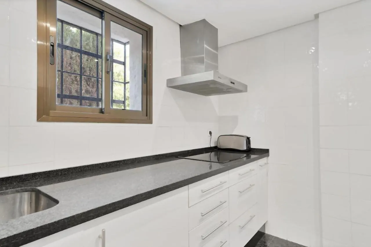 بيت للعطل Beachside House Mariabanus ماربيا إسبانيا